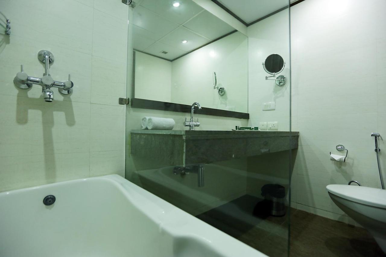 Hotel Arch Plaza - Near Yashobhoomi Convention Centre Dwarka Нью-Дели Экстерьер фото
